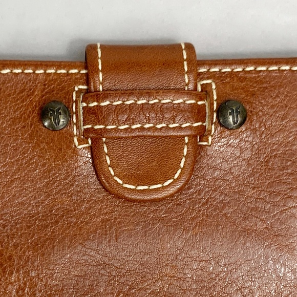 FRYE Leather Pocket-Sized Card Holder - Picture 3 of 6